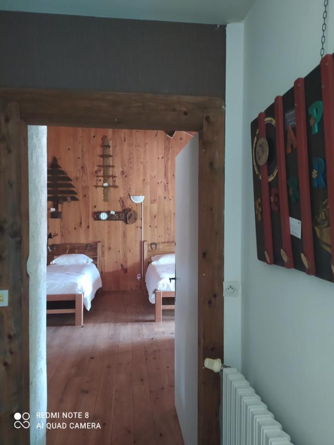 Hotel Le Saloon Chazey-sur-Ain Esterno foto